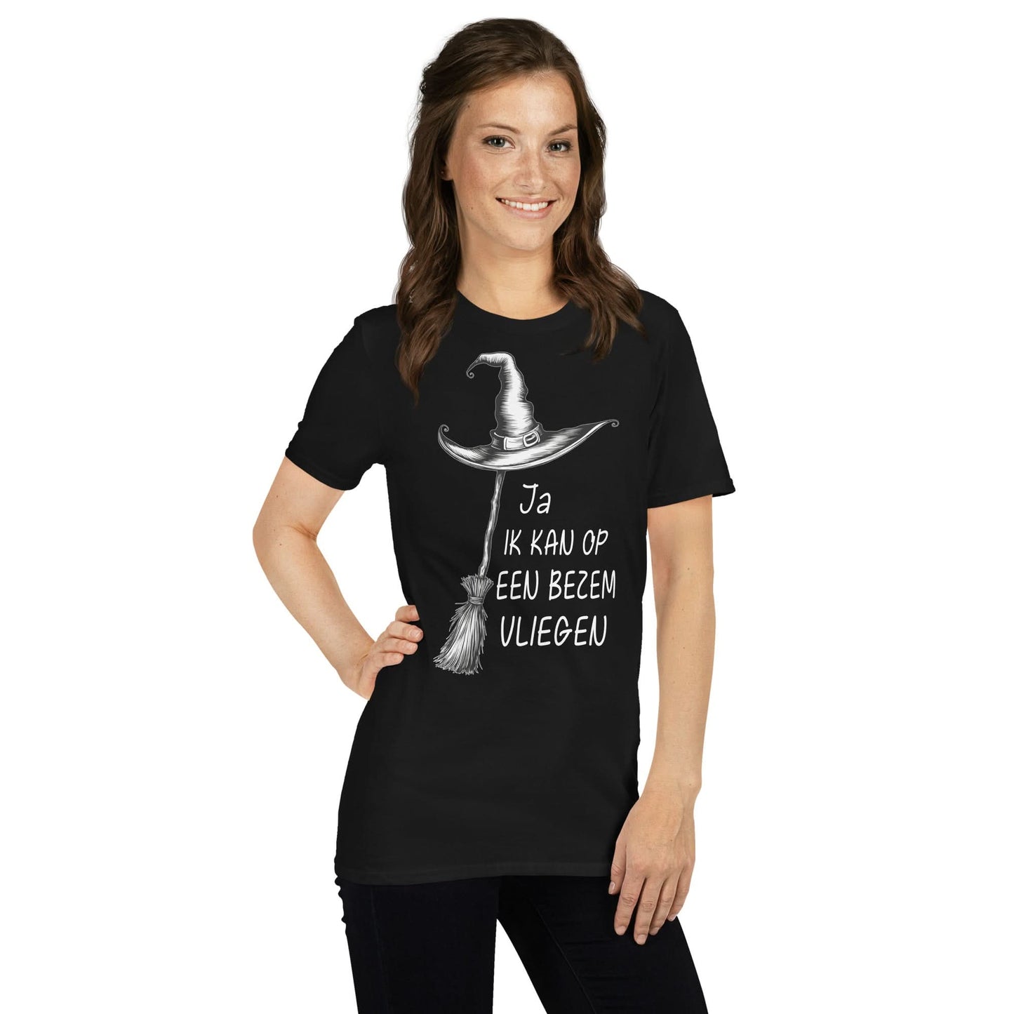 Unisex T-shirt (bezem- Ja ik kan vliegen op bezem)