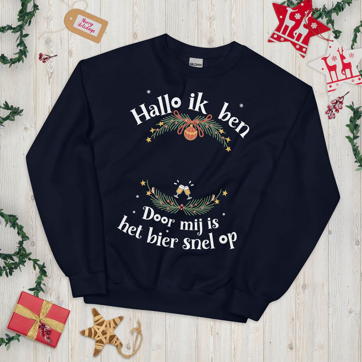 Unisex kersttrui (Hallo ik ben... en door mij is bier snel op) Personaliseer deze trui met je naam!