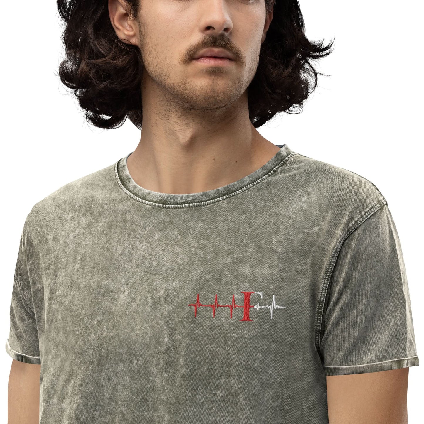 Denim Unisex T-shirt- Geborduurd (Feye heartbeat)