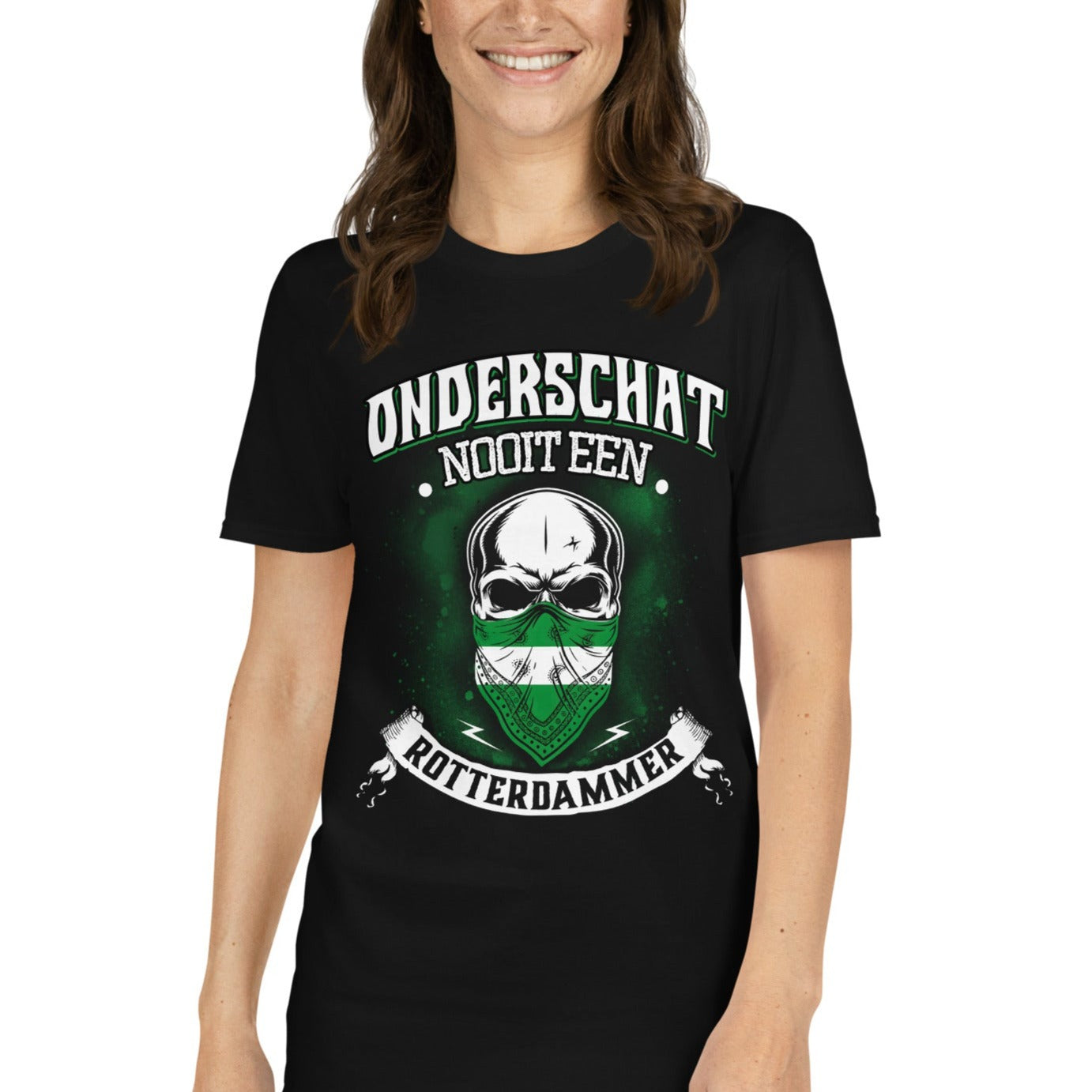 Unisex T-shirt (Onderschat nooit een rotterdammert)