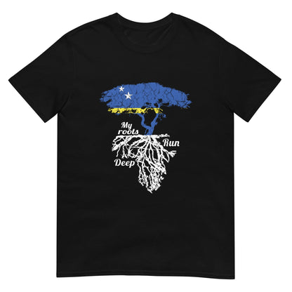 Unisex T-shirt (My roots runs deep) Curacao