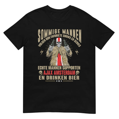 UniseX T-shirt (Echte mannen supporten Ajax amsterdam)