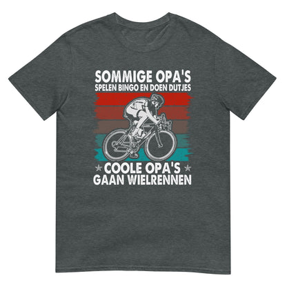 Unisex T-shirt (Coole opa's gaan wielrennen)
