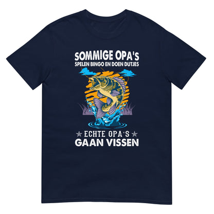 Unisex T-shirt (Echte opa's gaan vissen)
