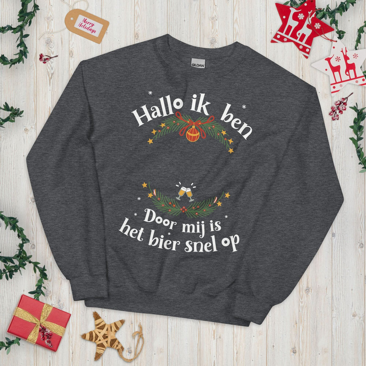Unisex kersttrui (Hallo ik ben... en door mij is bier snel op) Personaliseer deze trui met je naam!