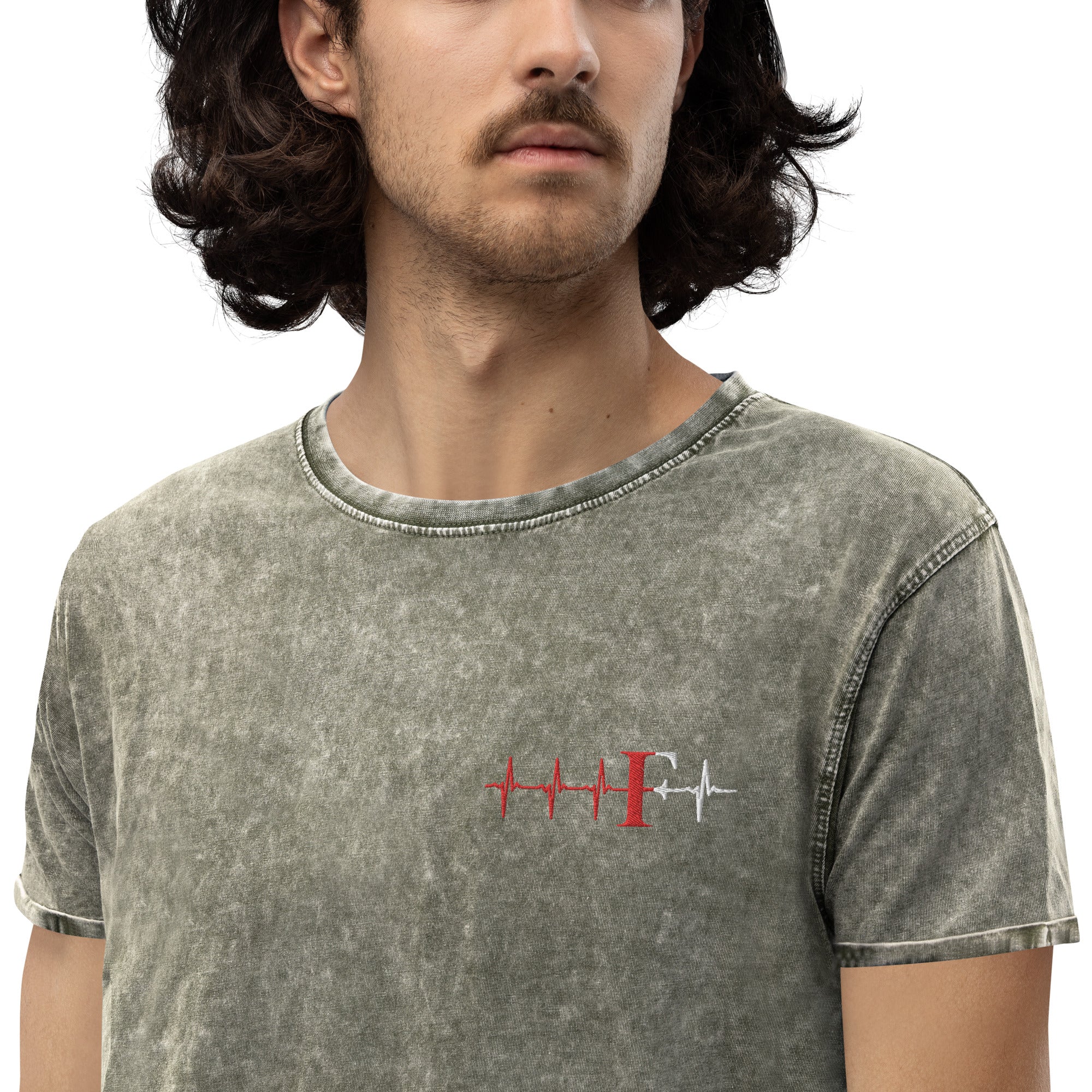 Denim Unisex T-shirt- Geborduurd (Feye heartbeat)